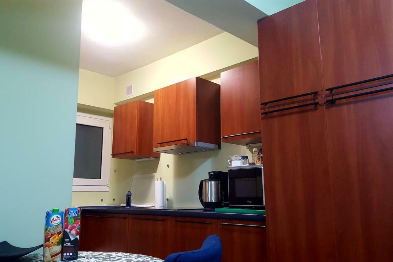 Quiet Apartment In Plaka Atena Exterior foto